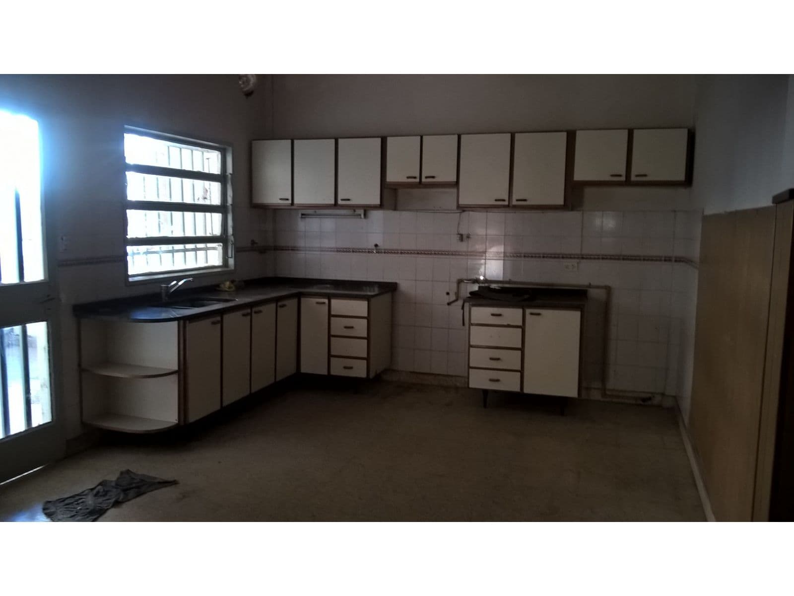 CASA 3 DORMITORIOS CON GALPON — foto 5