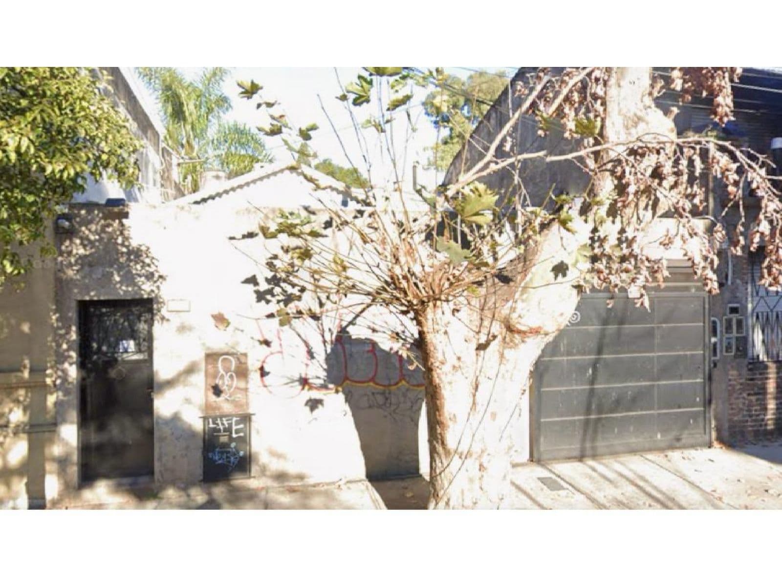 VENTA  CASA Y COCHERAS — foto 1