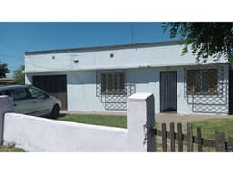 Venta Casa 3 ambientes con garage en Bragado