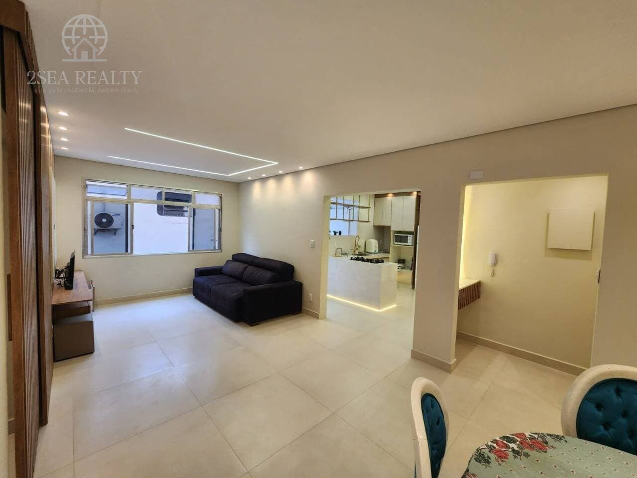 Apartamento à Venda - 2 dormitórios, 1 suíte e 3 banheiros - Santos/SP — foto 2