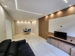 Apartamento à Venda - 2 dormitórios, 1 suíte e 3 banheiros - Santos/SP