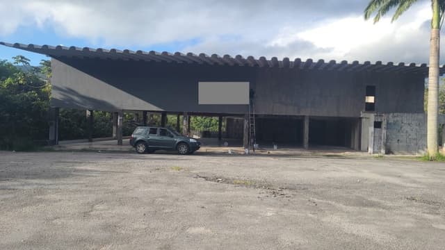 Comercial / Galpão - Mogi das Cruzes, SP no bairro Jardim Aracy