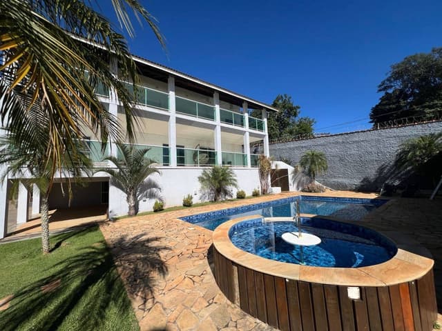 CASA DE  ALTO PADRÃO NO CONDOMÍNIO HARAS EL PASO – MAIRIPORÃ