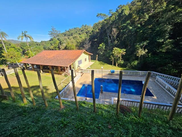 Bela Chácara em Mairiporã