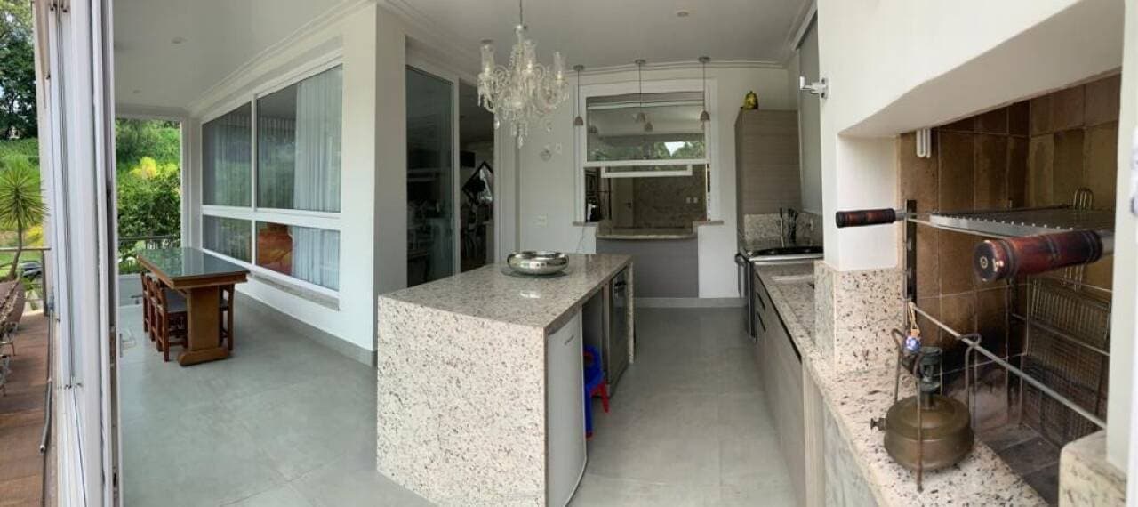 Linda Casa com localização estratégica — foto 4