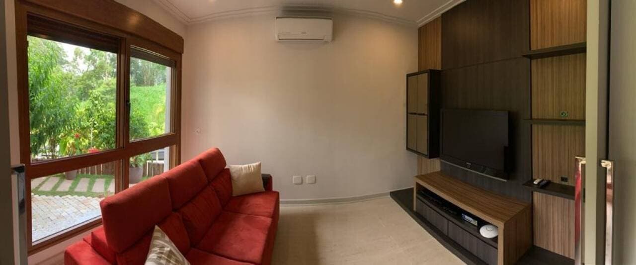 Linda Casa com localização estratégica — foto 8