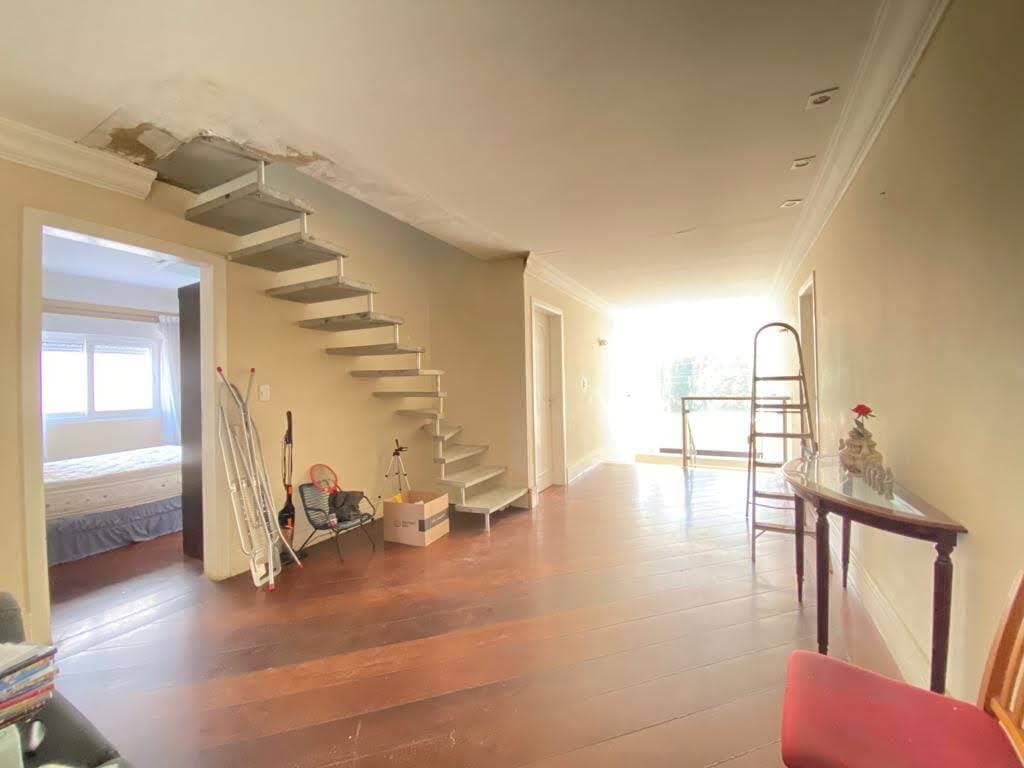 MAGNÍFICA RESIDENCIAL EM TERRENO GRANDE NO ALPHAVILLE 10 — foto 4