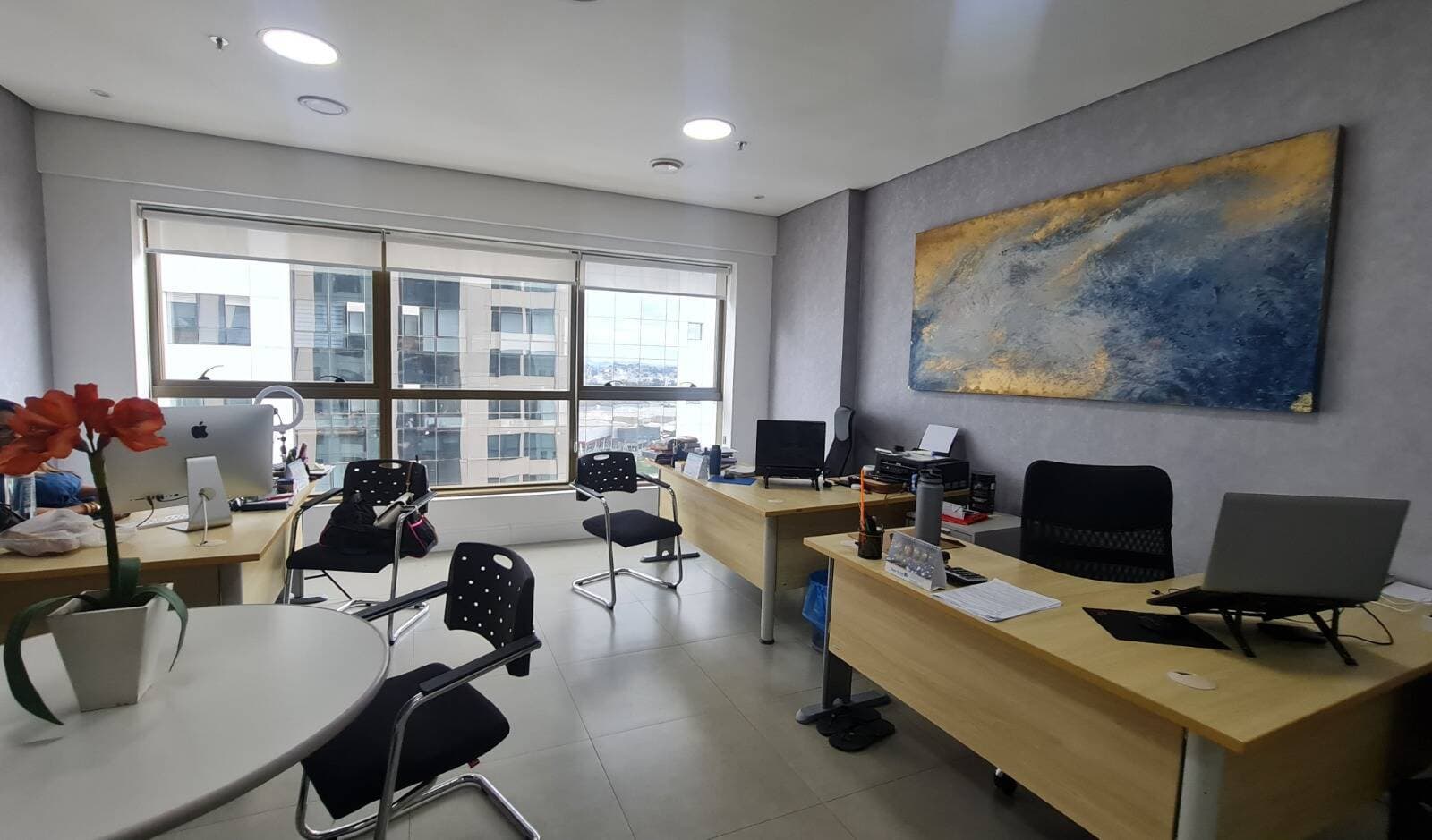 MAGNÍFICA RESIDENCIAL EM TERRENO GRANDE NO ALPHAVILLE 10 — foto 3