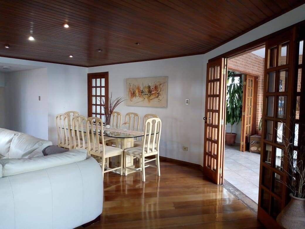 EXCELENTE CASA NO RESIDENCIAL ALPHAVILLE 4 — foto 5