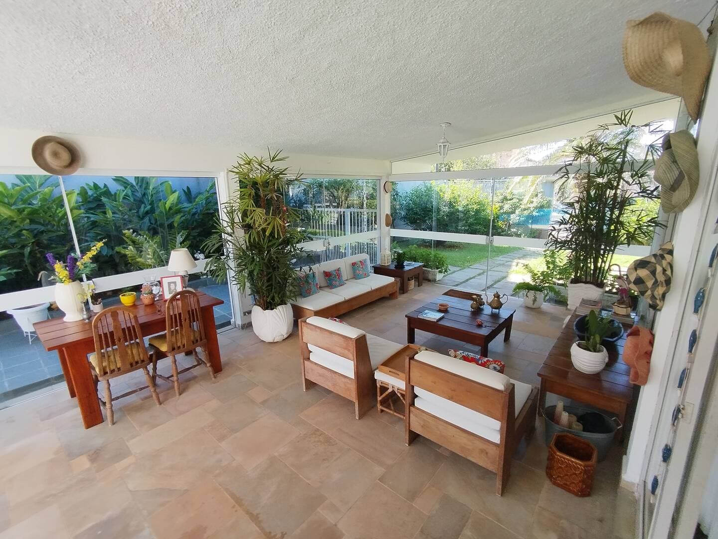 Casa Espaçosa em Localização Privilegiada — foto 4