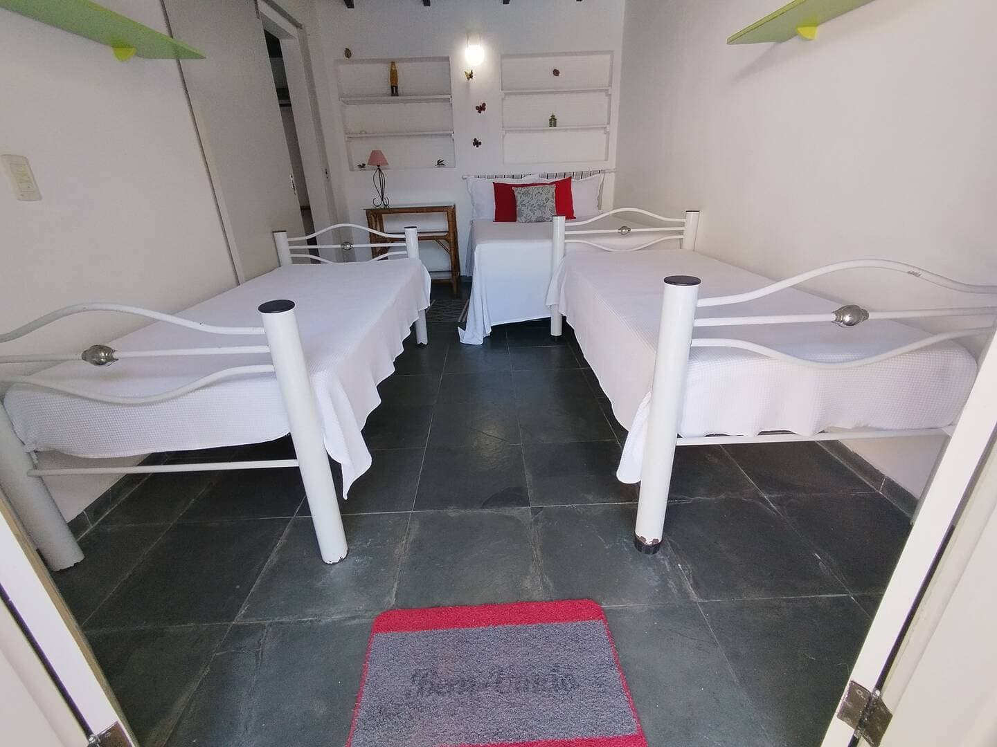 Casa Espaçosa em Localização Privilegiada — foto 11
