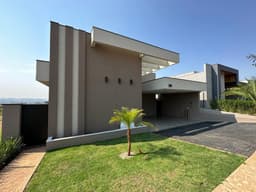Casa em Condomínio - Ribeirão Preto, SP no bairro Vila do Golf