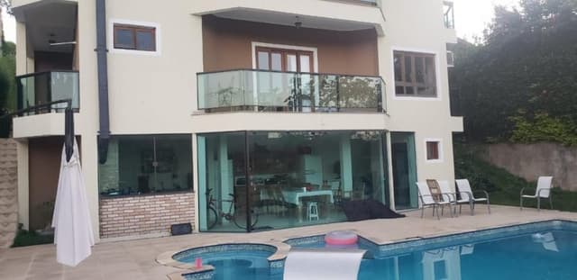 Casa em Condomínio - Guararema, SP no bairro Alpes Guararema
