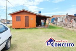 C290 -  Linda residência de esquina em região de moradores