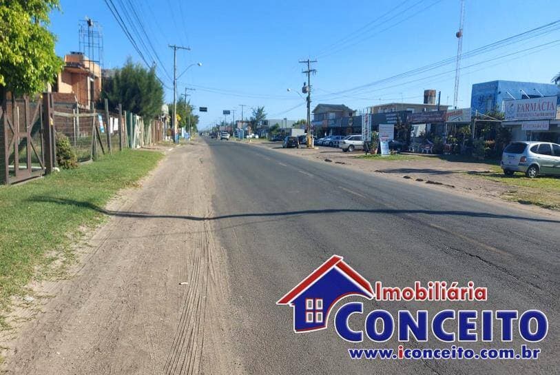 C15 - Residência localizada na Avenida Principal de Imbé — foto 5