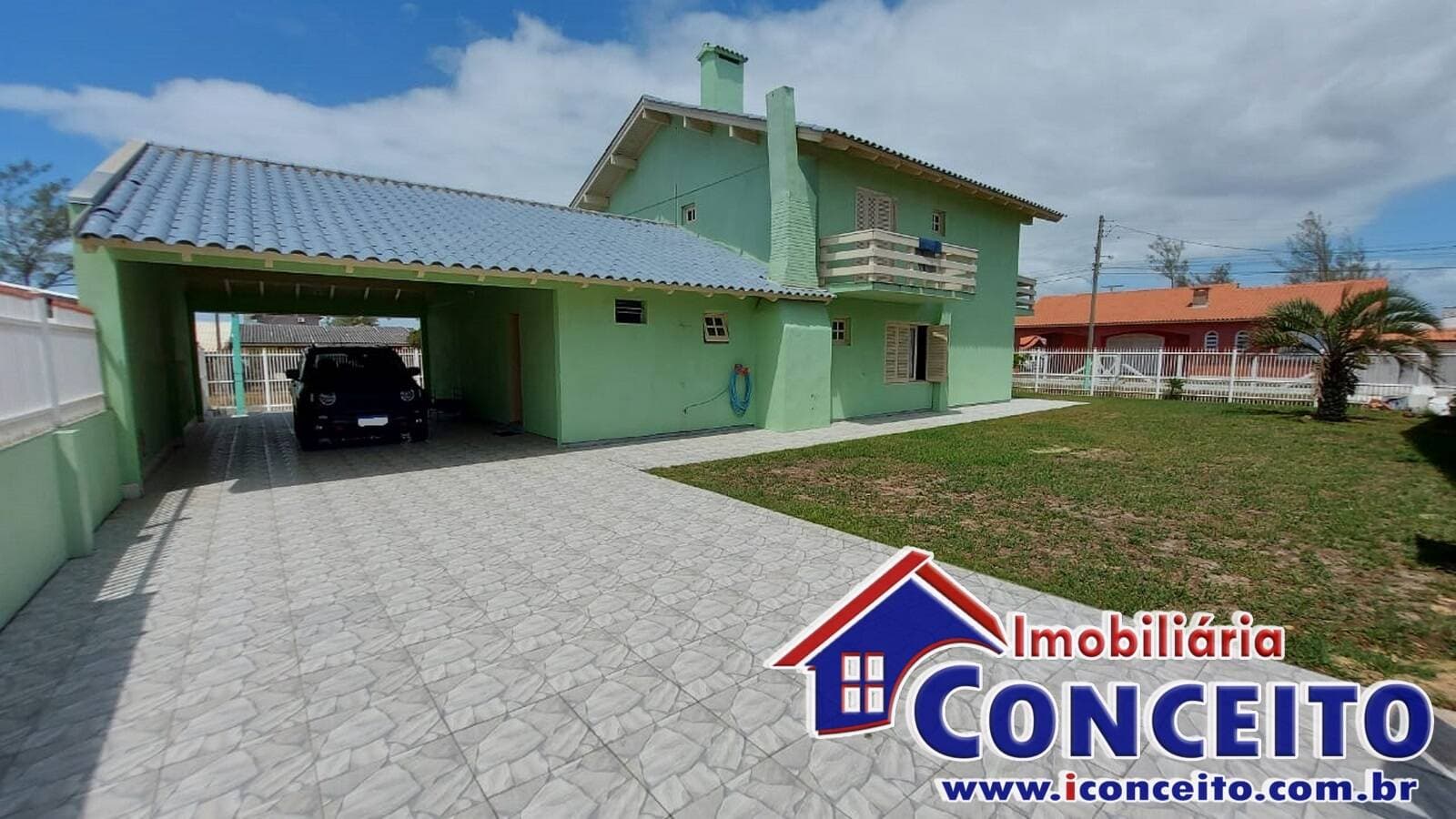 C307 - Residência com 4 dormitórios a 100 metros do mar em Mariluz — foto 3