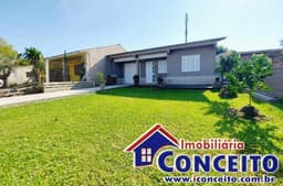 C430 - Linda residência localizada no balneário Mariluz