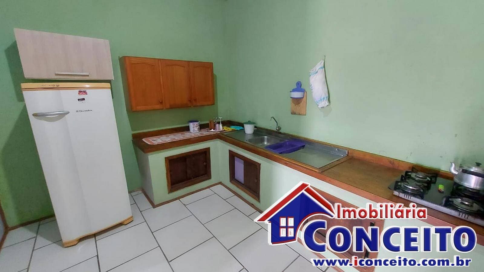 C127 - Sobrado com 4 dormitórios em excelente localização — foto 11