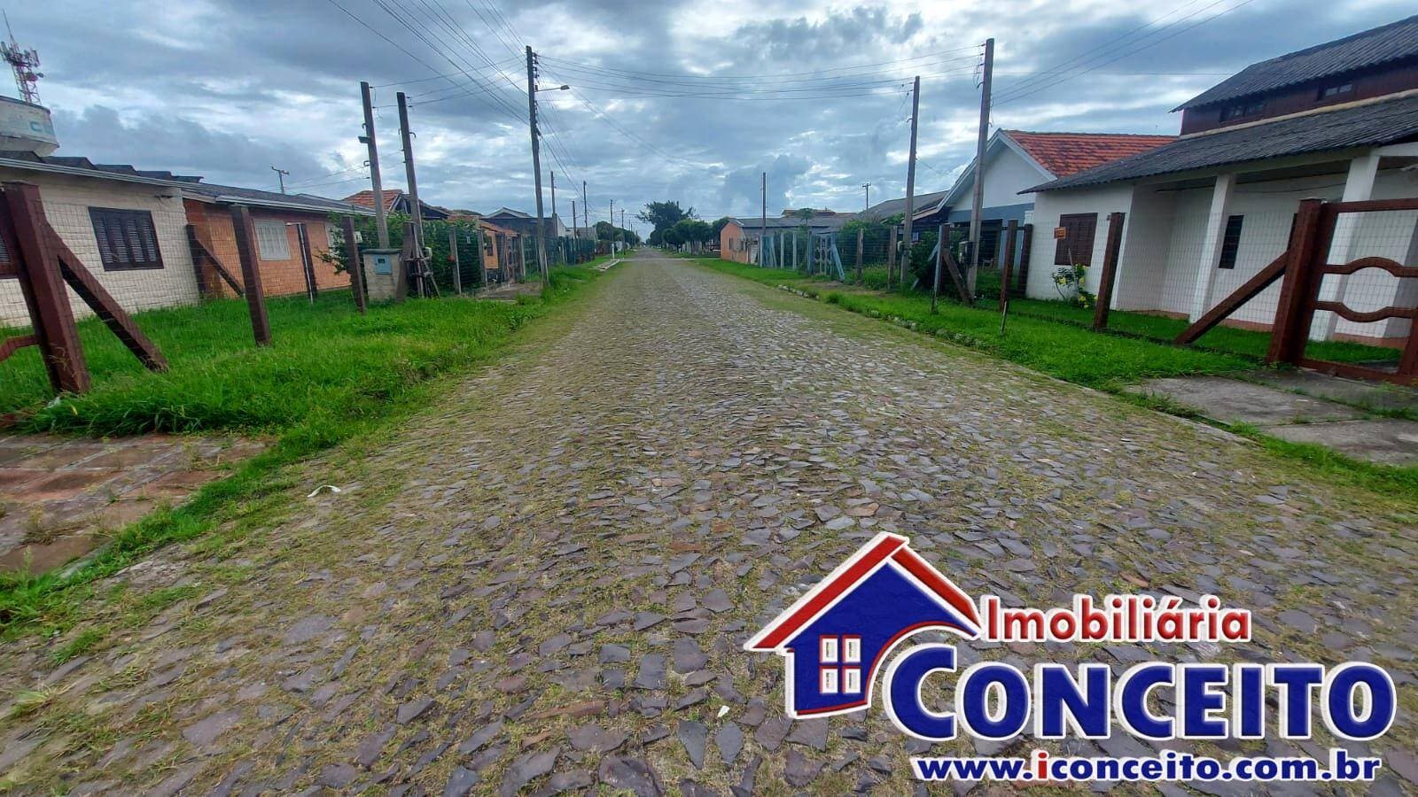 C505 - Residência localizada a 200 metros do mar em Mariluz — foto 9