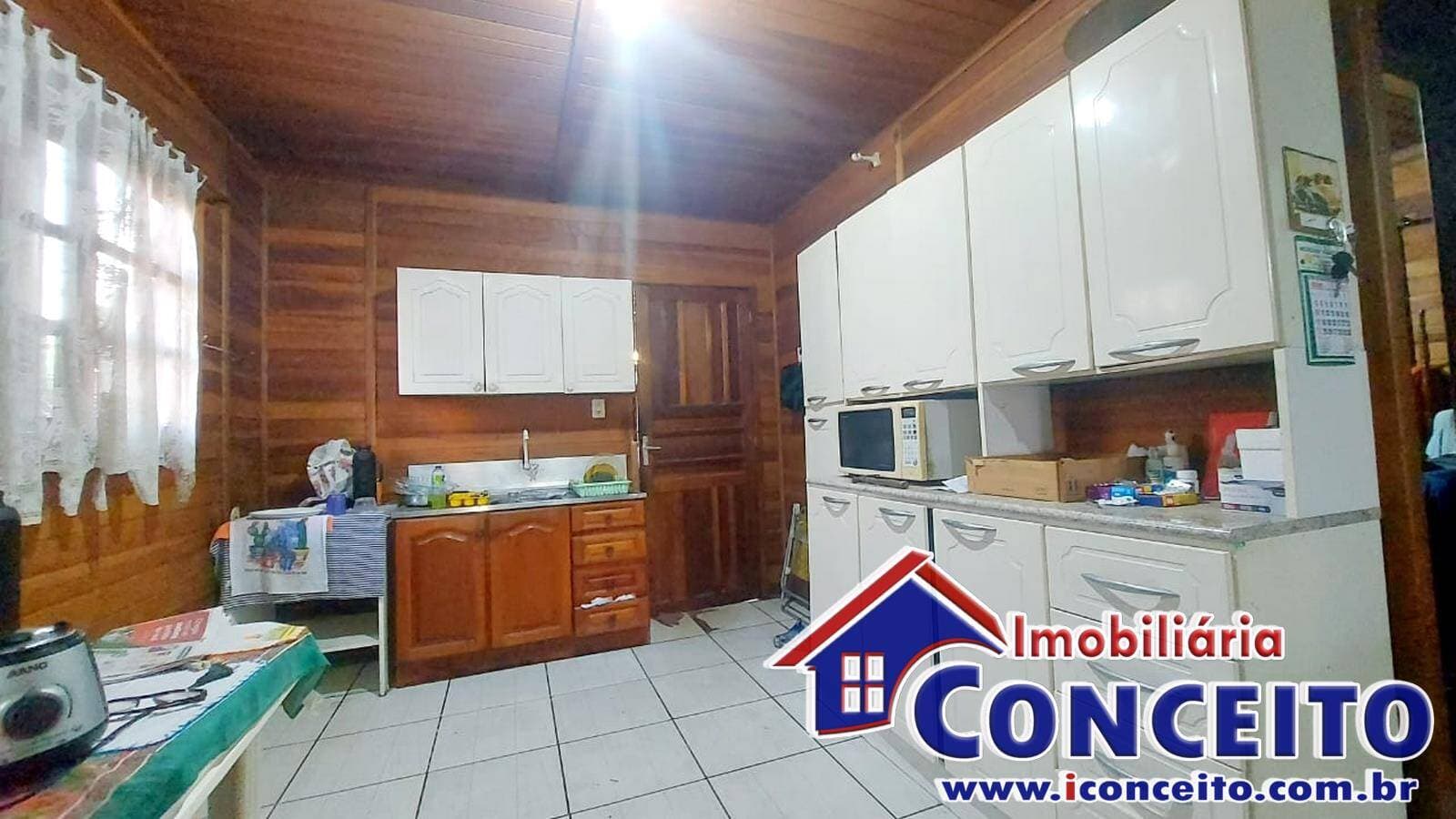 C1012 - Residência de madeira em ótima localização em Imbé — foto 7