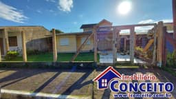 C674 - Linda residência com 3 dormitórios no balneário Ipiranga