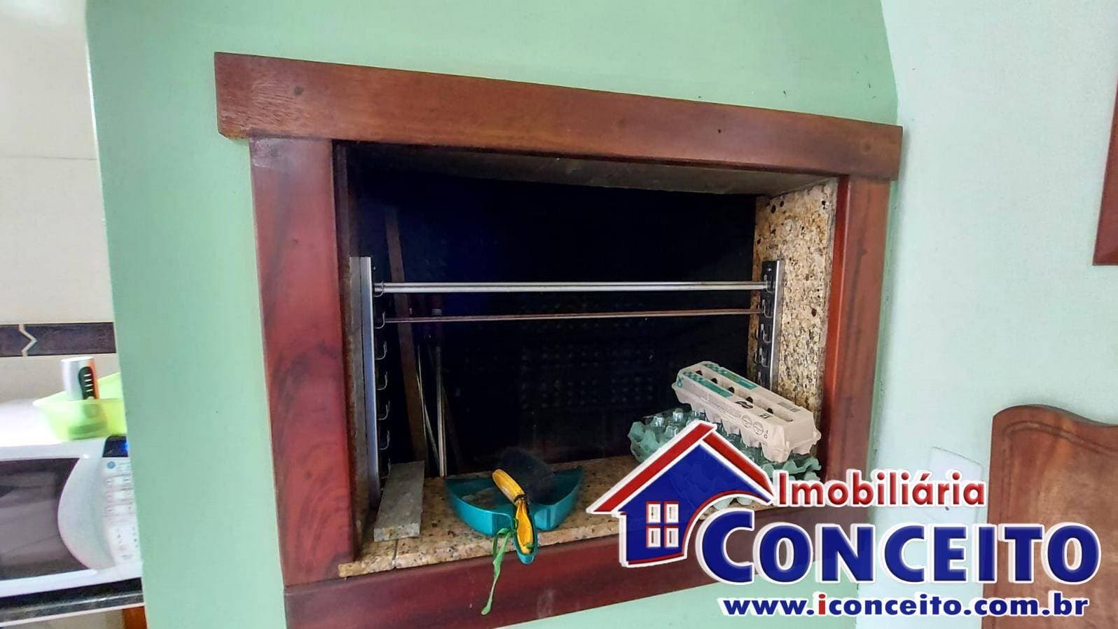 C1062 - Excelente sobrado com 4 dormitórios no Centro de Imbé — foto 1
