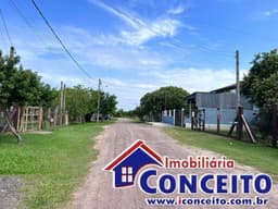 C877 - Residência em localização de moradores em Mariluz