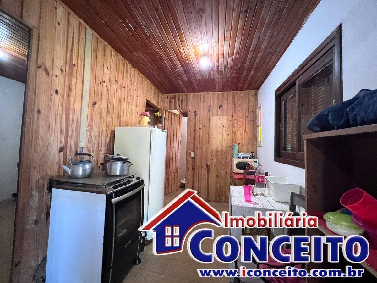 C12 - Residência com 3 dormitórios localizada no balneário Mariluz — foto 14