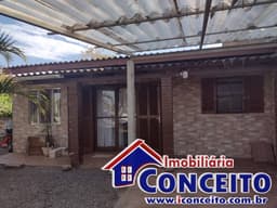 C120 - Ótima Residência localizada no bairro Harmonia em Imbé