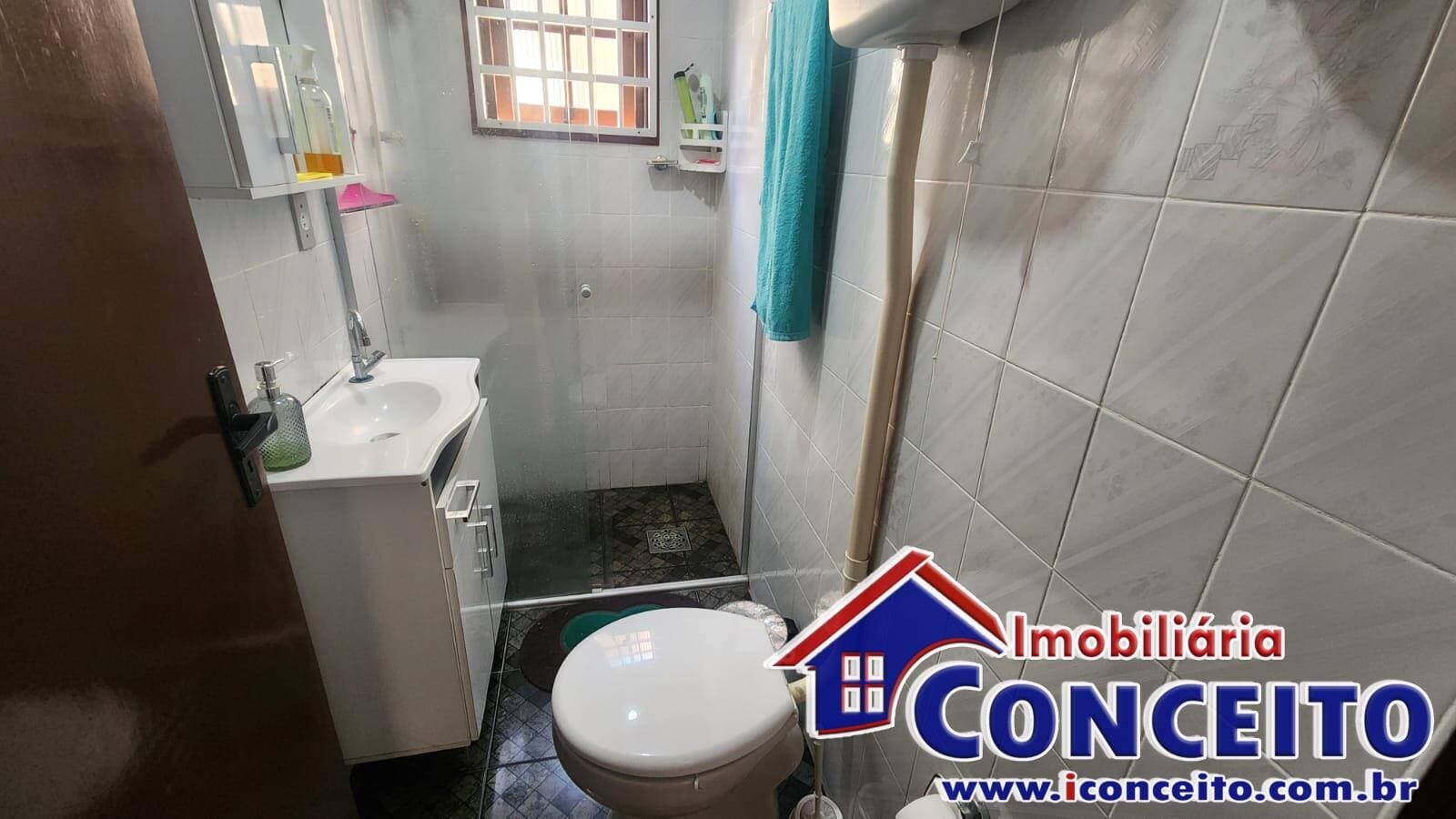 C271 - Linda residência com piscina localizada em Mariluz — foto 12