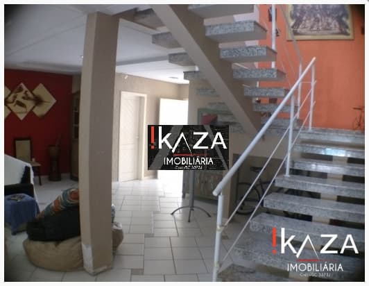 Casa  na Praia Brava. 04 Dormitórios/02 suítes — foto 3