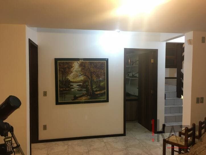 Casa com 400m² - 04 Dormitórios - Cachoeira do Bom Jesus — foto 12