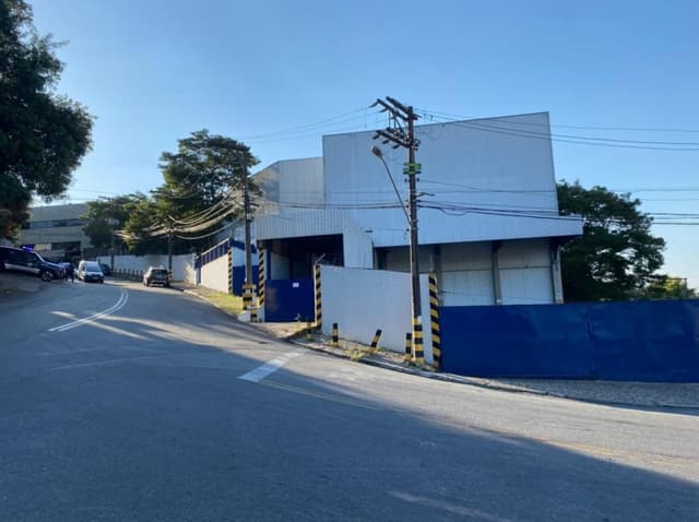 Comercial / Galpão - Cotia, SP no bairro Parque Rincão