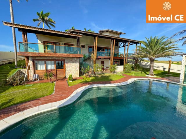 Luxuosa Mansão à Beira-Mar em Aquiraz, Ceará