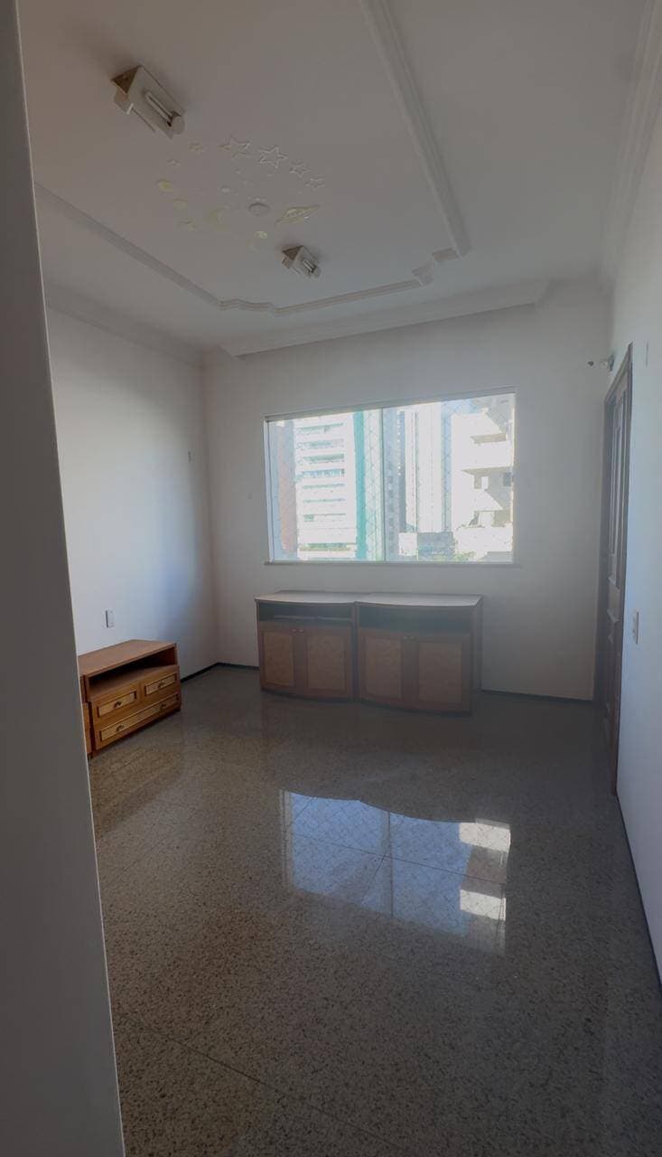 São 185m² muito bem distribuídos, com 3 suítes espaçosas — foto 5