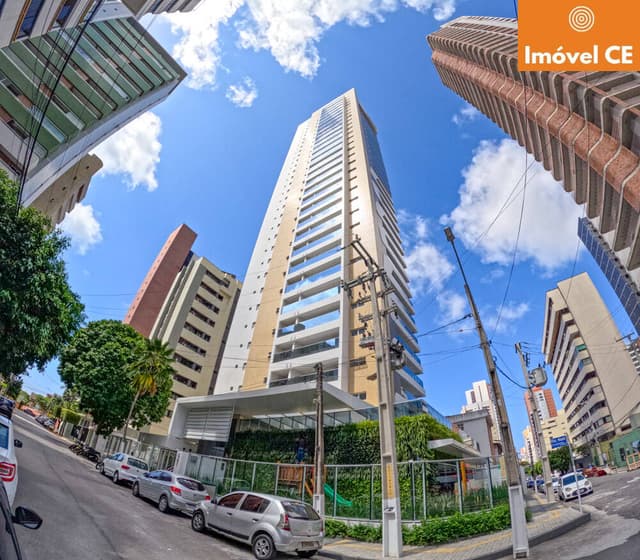 Apartamento de Alto Padrão no Meireles | 242 m² • 4 Suítes • 1 Apartamento