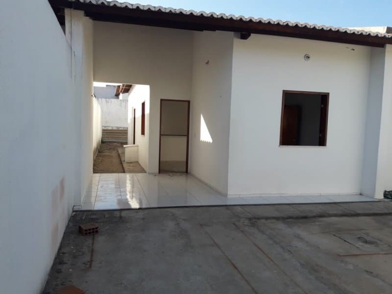 Casa - Horizonte, CE no bairro Catolé — foto 1
