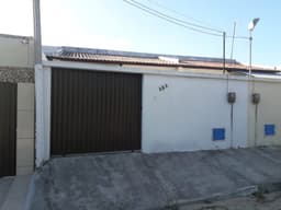 Casa - Horizonte, CE no bairro Catolé