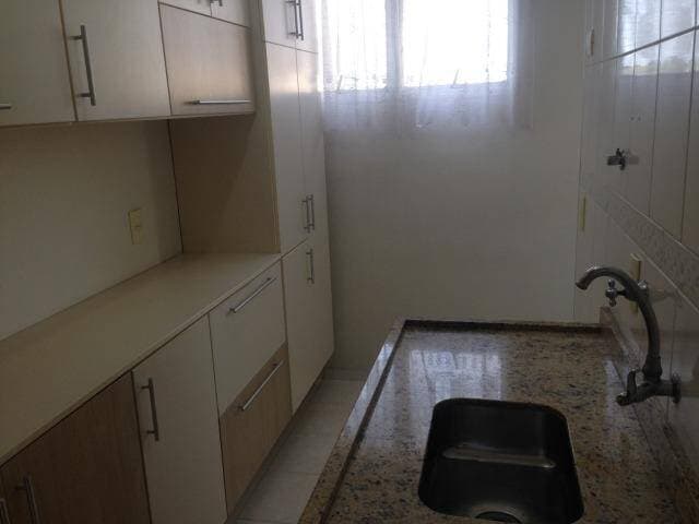 APARTAMENTO NO APINAGENS SAÍDA FÁCIL PARA A DUTRA — foto 10