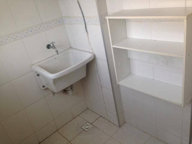 APARTAMENTO NO APINAGENS SAÍDA FÁCIL PARA A DUTRA — foto 13