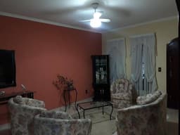 Casa no centro de jacareí sp/ jd pereira do amparo