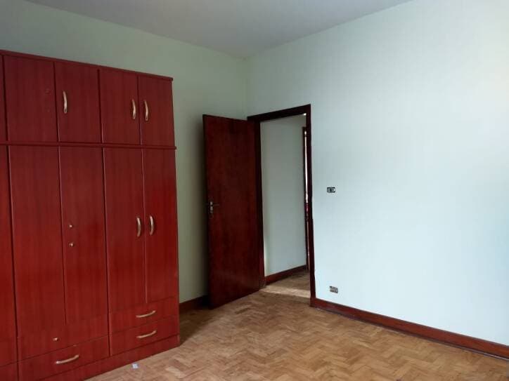 CASA NO CENTRO DE JACAREÍ SP PARA VENDA — foto 2