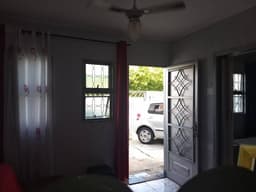 CASA NA REGIÃO CENTRO DE JACAREÍ SO PRÓXIMO AO TENDA