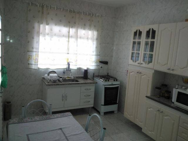 LINDA CASA DE COND. COM QUINTAL GRANDE E BAIXO VALOR DE COND — foto 7