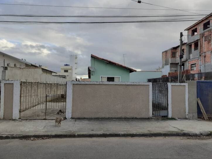 CASA NO CID SALVADOR JACAREÍ SP — foto 1