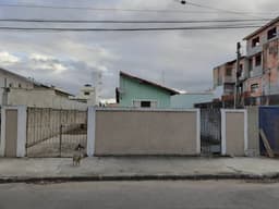 CASA NO CID SALVADOR JACAREÍ SP