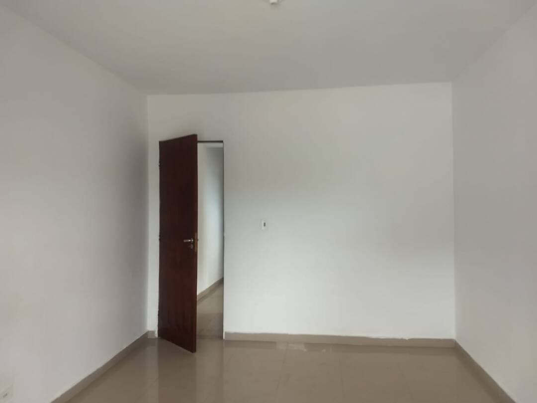 CASA PARA VENDA NA VILA APRAZIVEL JACAREÍ SP — foto 6