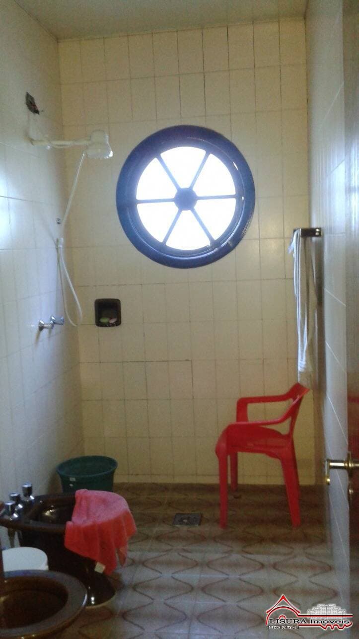 LINDA CASA COM 862 M² DE TERRENO — foto 12