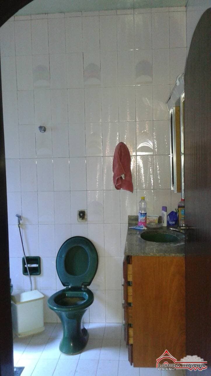 LINDA CASA COM 862 M² DE TERRENO — foto 15
