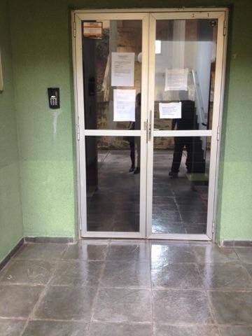 APARTAMENTO BARATO PRÓXIMO AO CENTRO DE JACAREI — foto 8